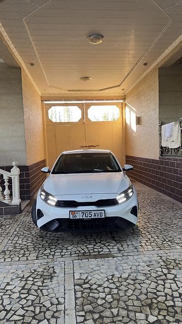Kia K3: 2021 г., 1.6 л, Вариатор, Бензин, Седан — 2