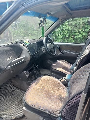 Унаа сатуу: Nissan Mistral: 1995 г., Кол менен иштөөчү, Жол тандабас — 4