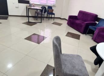 дома под офис: Сдаю Офис, 125 м², В жилом комплексе, 1 линия — 4