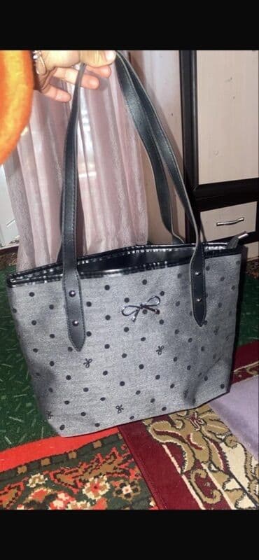 сумки для документов: Сумка-шоппер серо-черная с принтом в горошек и декоративным бантом. - — 1