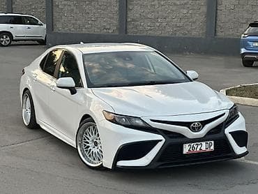Toyota Camry: 2020 г., 2.5 л, Автомат, Бензин, Седан
