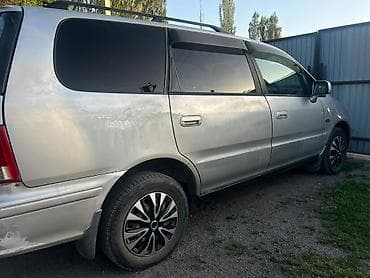 подлокотник аутбек: Honda Odyssey: 1998 г., 2.3 л, Автомат, Бензин — 3