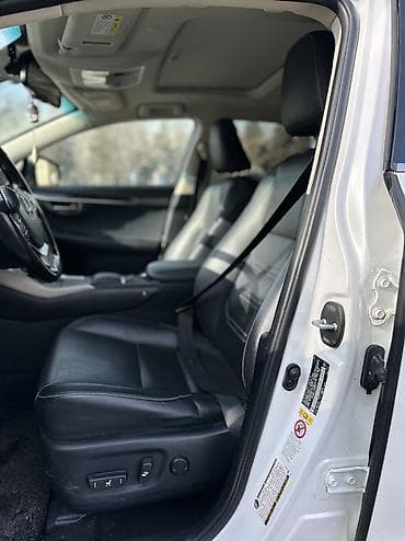 rx 400: Lexus NX: 2017 г., 2.5 л, Гибрид — 8