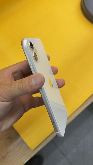IPhone 11, Б/у, 64 ГБ, 86 % — 2