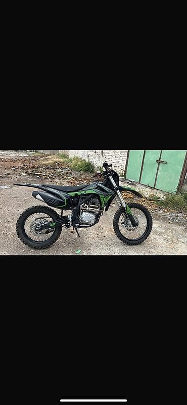 ybr 125: Эндуро/кроссовый мотоцикл 250 см³ (визуально класс китайских эндуро — 3