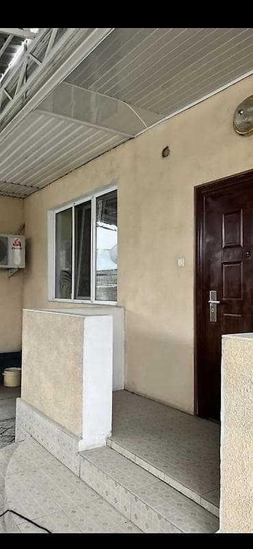 в одной семье: 70 м², 4 комнаты, Забор, огорожен — 1