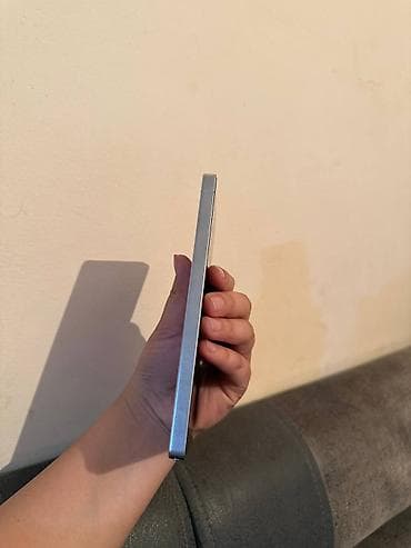 самсунг 23: Samsung Galaxy S25 Plus, Б/у, цвет - Белый, 1 SIM — 7