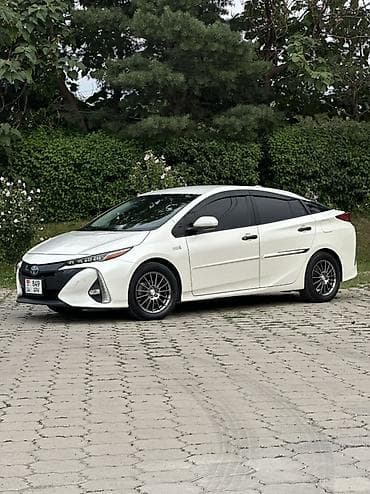 Унаа: Toyota Prius: 2017 г., 1.8 л, Автомат, Гибрид, Лифтбек — 3