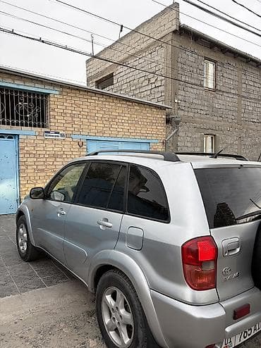 Toyota RAV4: 2002 г., 2 л, Автомат, Бензин, Кроссовер — 8