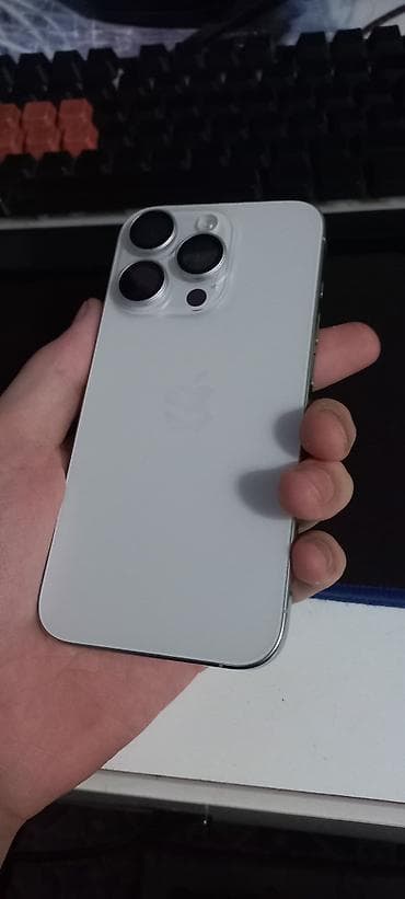 Apple iPhone: IPhone 15 Pro, Б/у, 256 ГБ, Серебристый, 89 % — 1