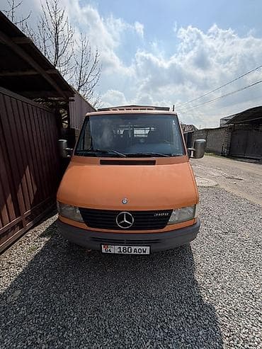 с документами: Грузовик, Mercedes-Benz, Дубль, Б/у — 1