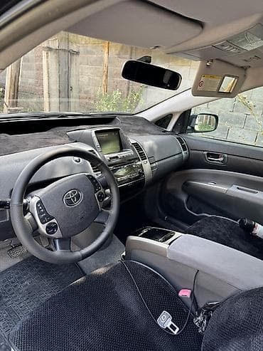тае: Toyota Prius: 2006 г., Гибрид, Лифтбек — 4