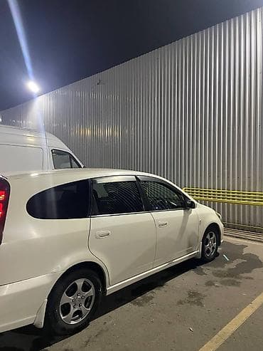 Honda Stream: 2003 г., 1.7 л, Автомат, Бензин, Минивэн — 3