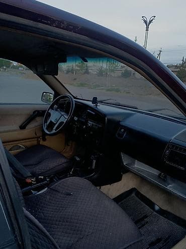 корбюратор: Volkswagen Passat: 1990 г., 1.8 л, Механика, Газ, Седан — 6