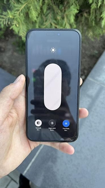 mac safe: IPhone 14 Pro макс, цвет Graphite - Экран Super Retina XDR (OLED) — 5