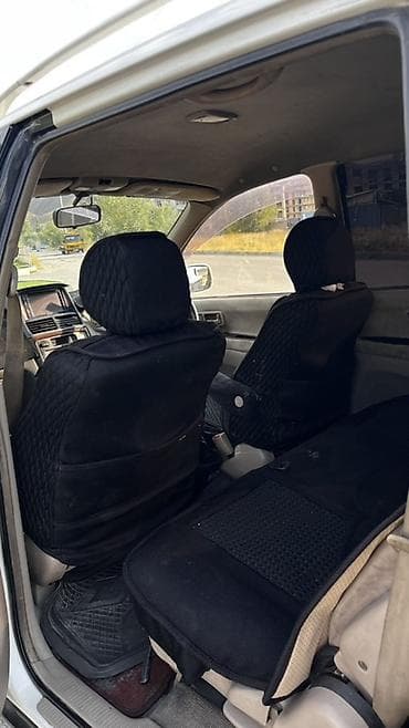 mini v: Toyota Ipsum: 2000 г., 2 л, Автомат, Бензин, Минивэн — 6