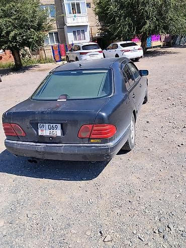 значки на мерс: Mercedes-Benz E-Class: 1996 г., 3.2 л, Автомат, Седан — 5