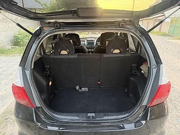 богаж фит: Honda Fit: 2003 г., 1.5 л, Вариатор, Бензин, Хэтчбэк — 8