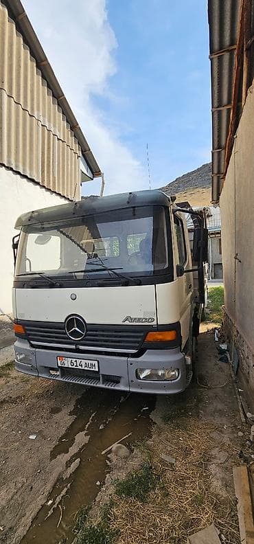 9 r20: Грузовик, Mercedes-Benz, Стандарт, 7 т, Б/у — 2