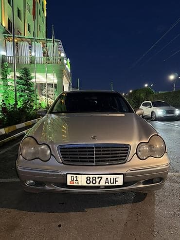 автомаи: Mercedes-Benz C-Class: 2001 г., 3.2 л, Автомат, Бензин, Седан — 2