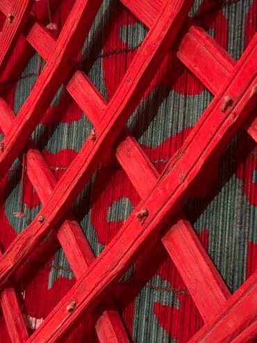 срочно продаю в связи с переездом: Продается боз уй, 75 баш, 5 канат Для другой подробной информации - — 7