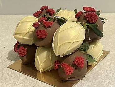 mac don: Набор клубники в шоколаде в подарочной коробке. - Крупные свежие — 2