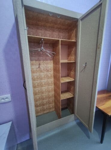 Комнаты: 9 м², С мебелью — 3