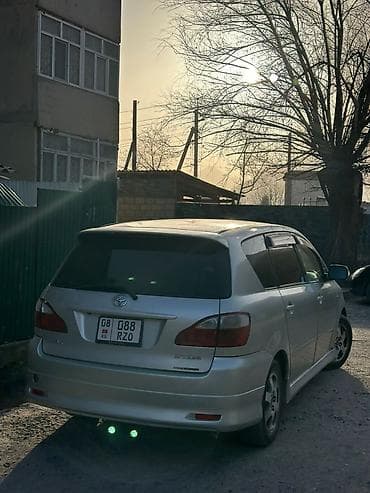 обмен на электро: Toyota Ipsum: 2001 г., Автомат — 2