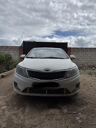 авто краска: Kia Rio: 2014 г., 1.4 л, Автомат, Бензин, Седан — 4