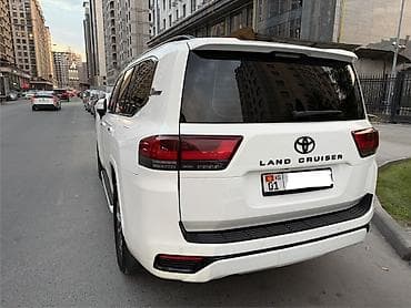 Toyota Land Cruiser: 2022 г., 3.5 л, Автомат, Бензин, Внедорожник — 6