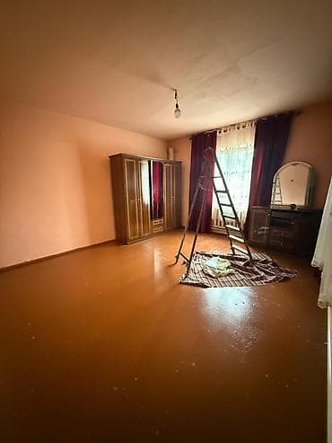 old бишкек: 250 м², 10 комнат, Видеонаблюдение, Кондиционер, Парковка — 4