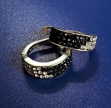 Цепочки: Ювелирные гарнитуры из серебра Описание: - Несколько комплектов — 7