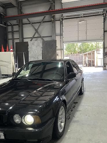 e60 m5: BMW 5 series: 1989 г., Седан — 6