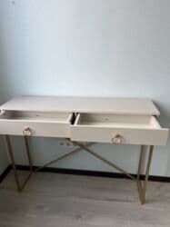 консоль стол: Отличный Стильный туалетный/консольный столик состояние как новое — 4