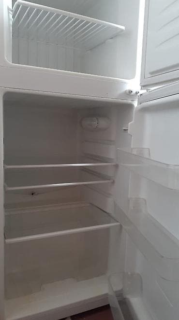 витринный холодильник: Холодильник Changhong CDDF-128 - Двухкамерный: морозильная камера — 2