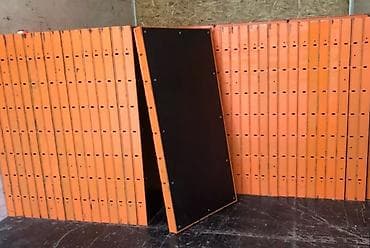 p 10: Щиты опалубки, выполненные из прочного материала и окрашенные в яркий — 2