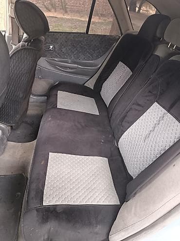 Продажа авто: Mazda 323: 2000 г., 1.8 л, Механика, Бензин, Хэтчбэк — 3