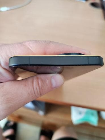 m4 max: Poco F7 Ultra, Б/у, 512 ГБ, цвет - Желтый, 2 SIM — 8