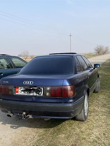 Продажа авто: Audi 80: 1993 г., 2 л, Ручные, Бензин, Седан — 6