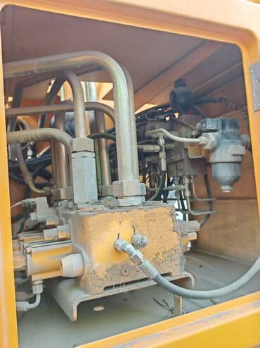 на железных номерах: Автокран, XCMG, 2021 г., от 30 м — 6