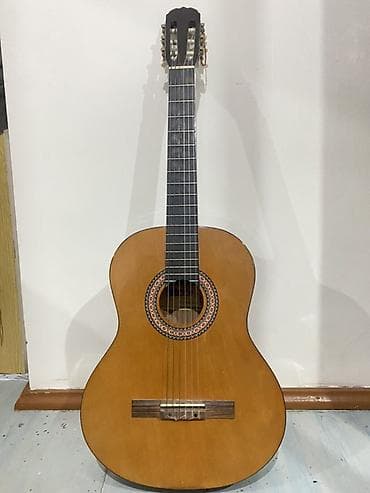 советские гитара: 🎸 Продаётся классическая гитара в отличном состоянии! Идеальный — 1