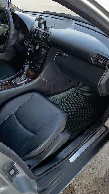 ксеноновые: Mercedes-Benz C-Class: 2003 г., 3.2 л, Автомат, Бензин, Седан — 7