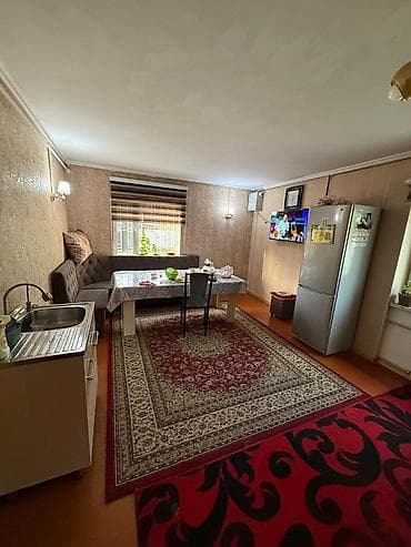 с большим участком: Продается частный дом с участком 8,5 соток. Основные характеристики — 8