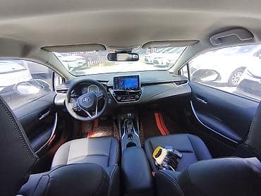 corolla 2022: Toyota Corolla: 2022 г., 1.8 л, Гибрид, Седан — 7