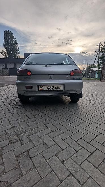 Mitsubishi Colt: 1993 г., 1.6 л, Механика, Бензин, Купе — 4