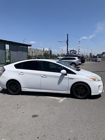 Продажа авто: Toyota Prius: 2012 г., 1.8 л, Автомат, Гибрид, Хэтчбэк — 3