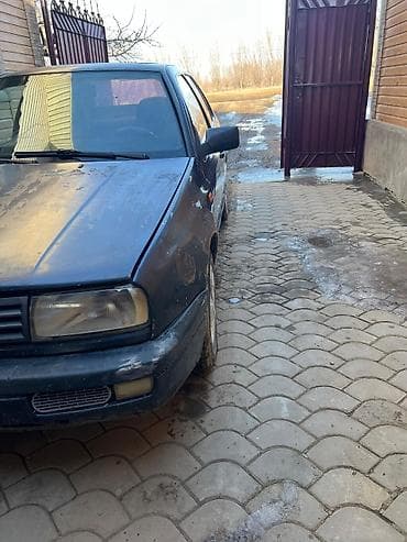 купить скутер водный: Volkswagen Vento: 1995 г., 1.8 л, Механика, Седан — 2