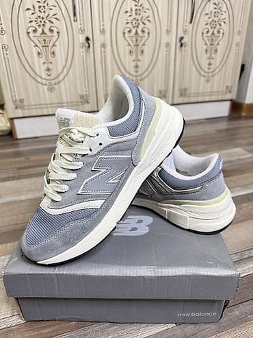 бу красовки: Мужские кроссовки, 40, New Balance, Б/у, цвет - Серый, Самовывоз, Платная доставка — 3