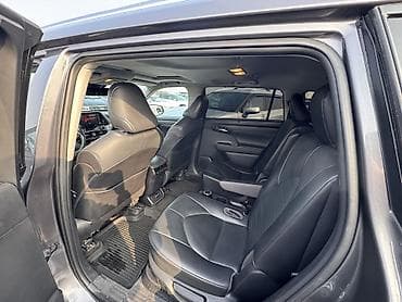 Mazda: Toyota Highlander: 2021 г., 2.5 л, Автомат, Гибрид, Внедорожник — 7