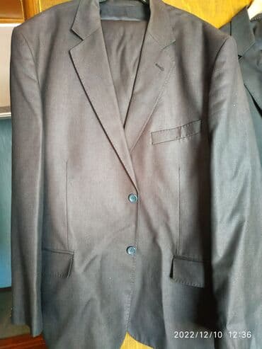 1) Мужской костюм двоика. 2)Брюки классические. Состояние нового